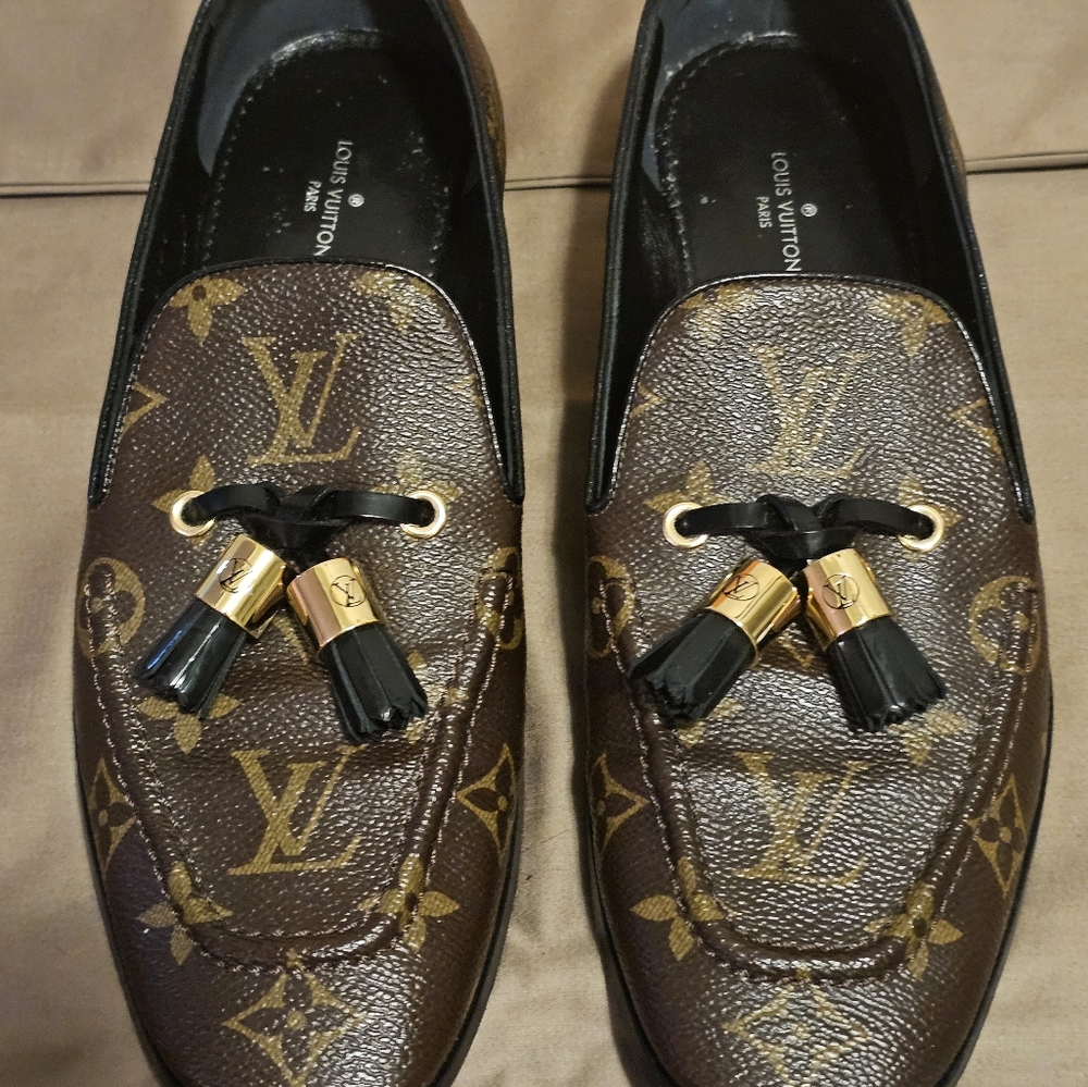 LOUIS VUITTON LV MONOGRAM TASSEL SOCIETY LOAFER Size US 7.5 Womens - Picture 2 of 5